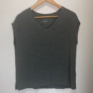Tahari T-Shirt, Size M